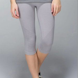 🍋Lululemon in the flow III grey purple size 6